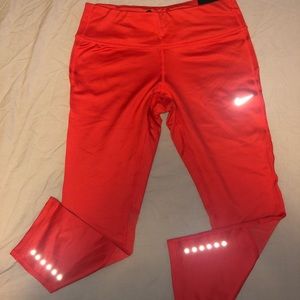 Nike Epic Run Crop Leggings